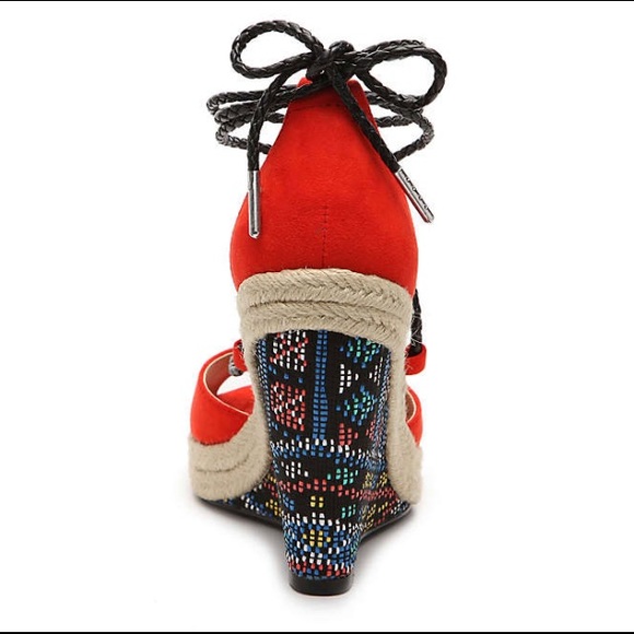 NWOB Charles by Charles David Boston Wedge Sandal - Picture 4 of 5